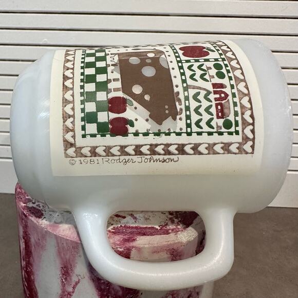 Vintage 1981 Rodger Johnson Anchor Hocking Milk Glass Mugs - Picture 4 of 5